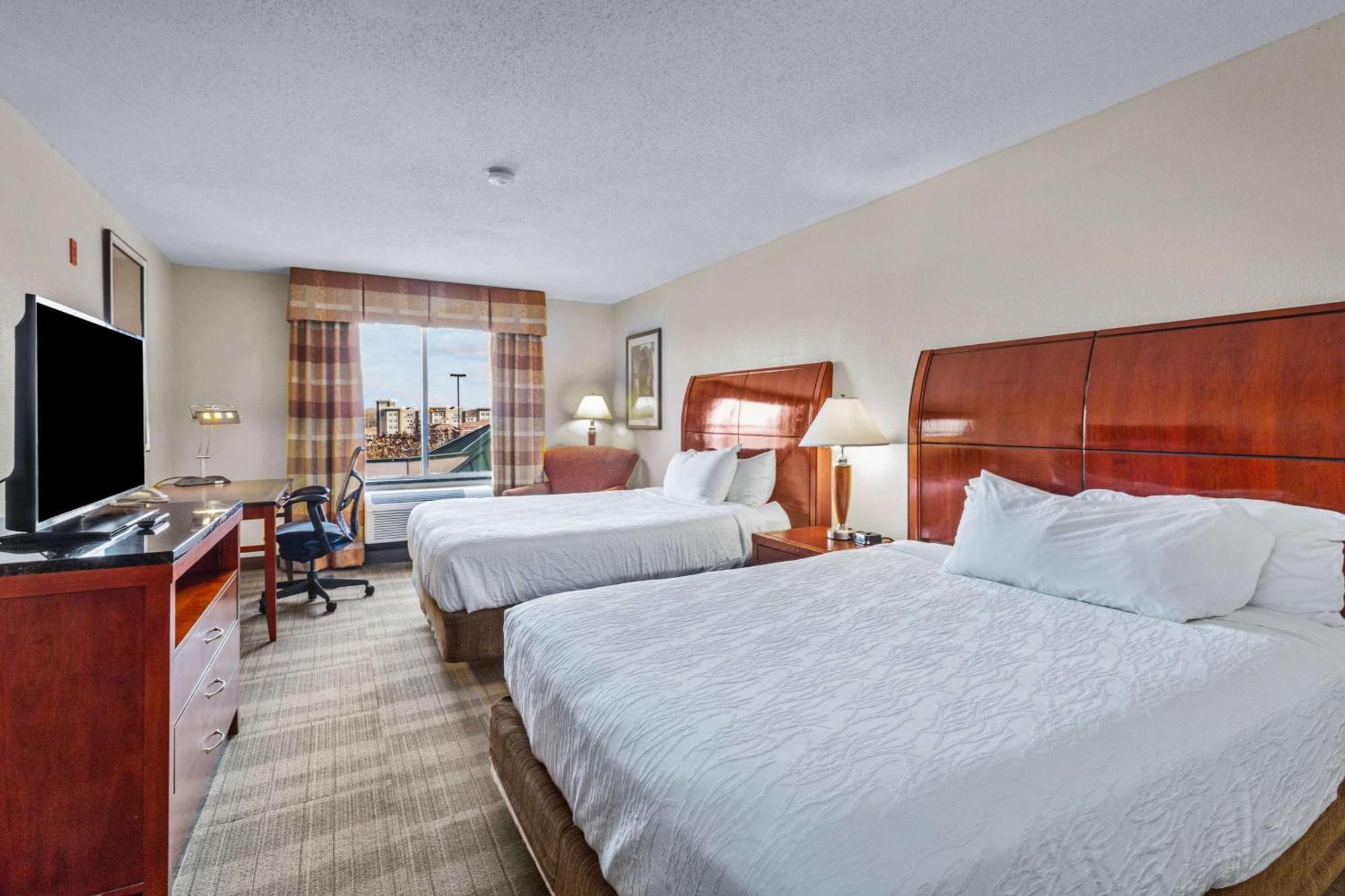 Hilton Garden Inn Starkville Exteriör bild