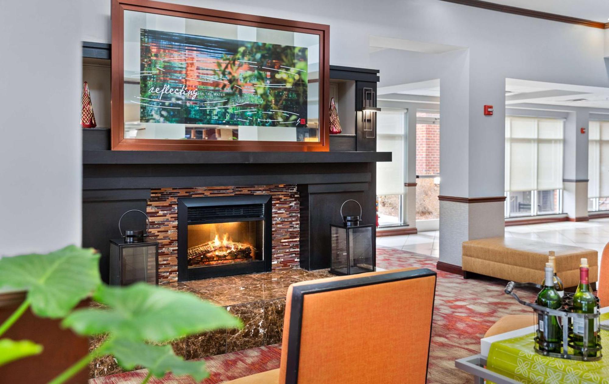 Hilton Garden Inn Starkville Exteriör bild
