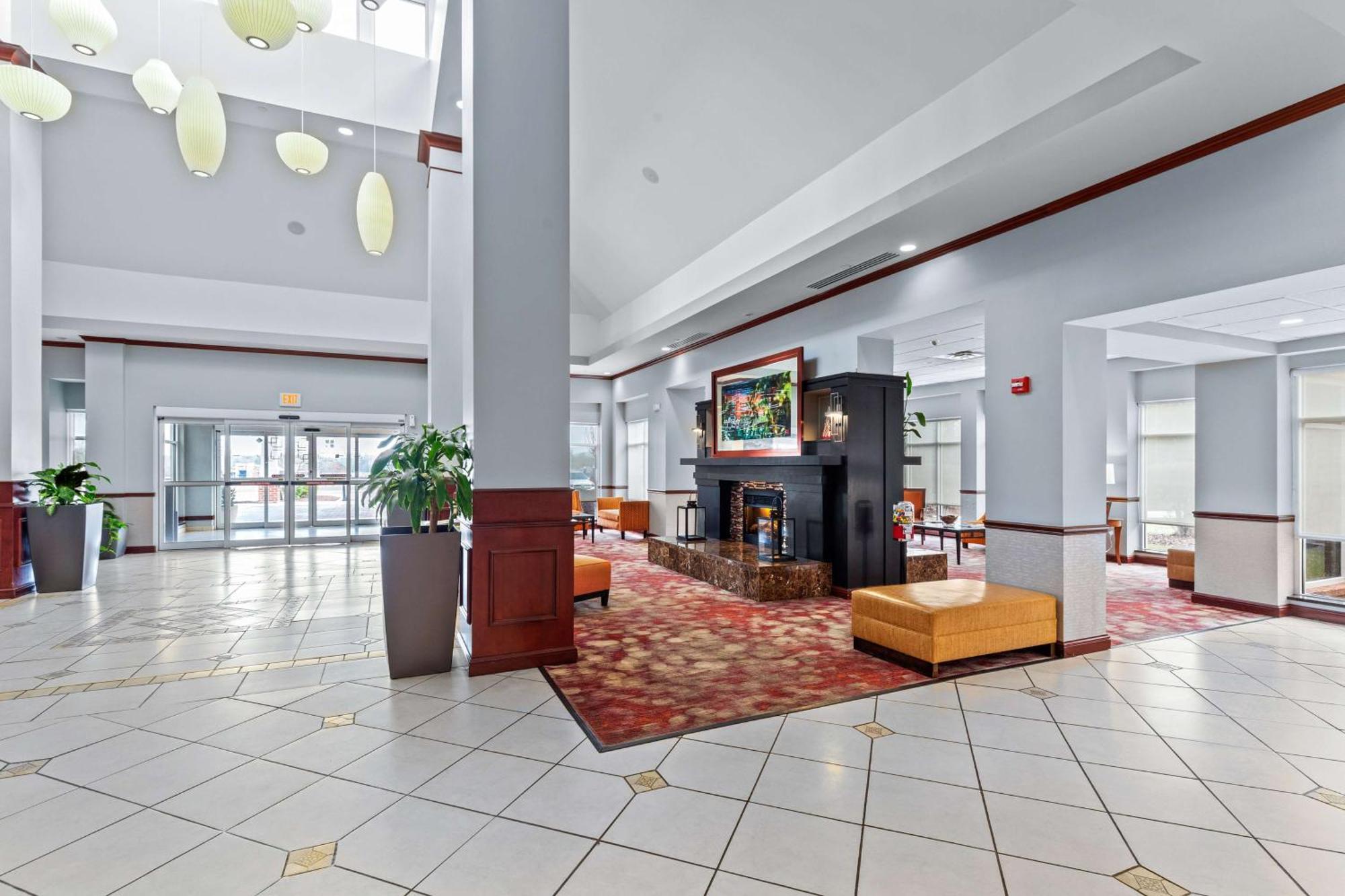 Hilton Garden Inn Starkville Exteriör bild