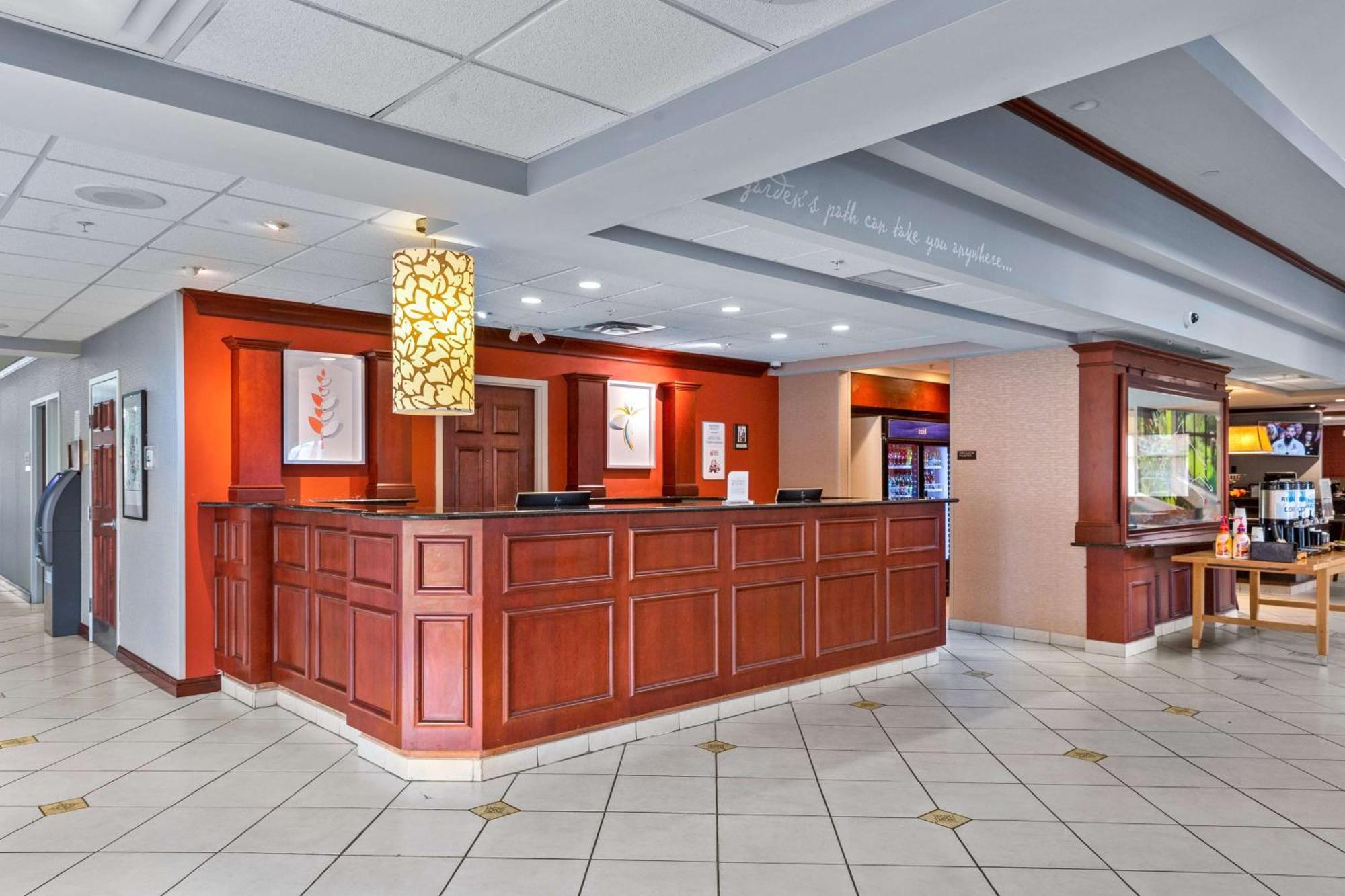 Hilton Garden Inn Starkville Exteriör bild