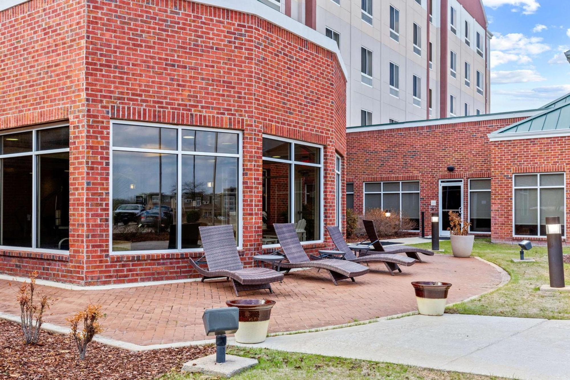 Hilton Garden Inn Starkville Exteriör bild